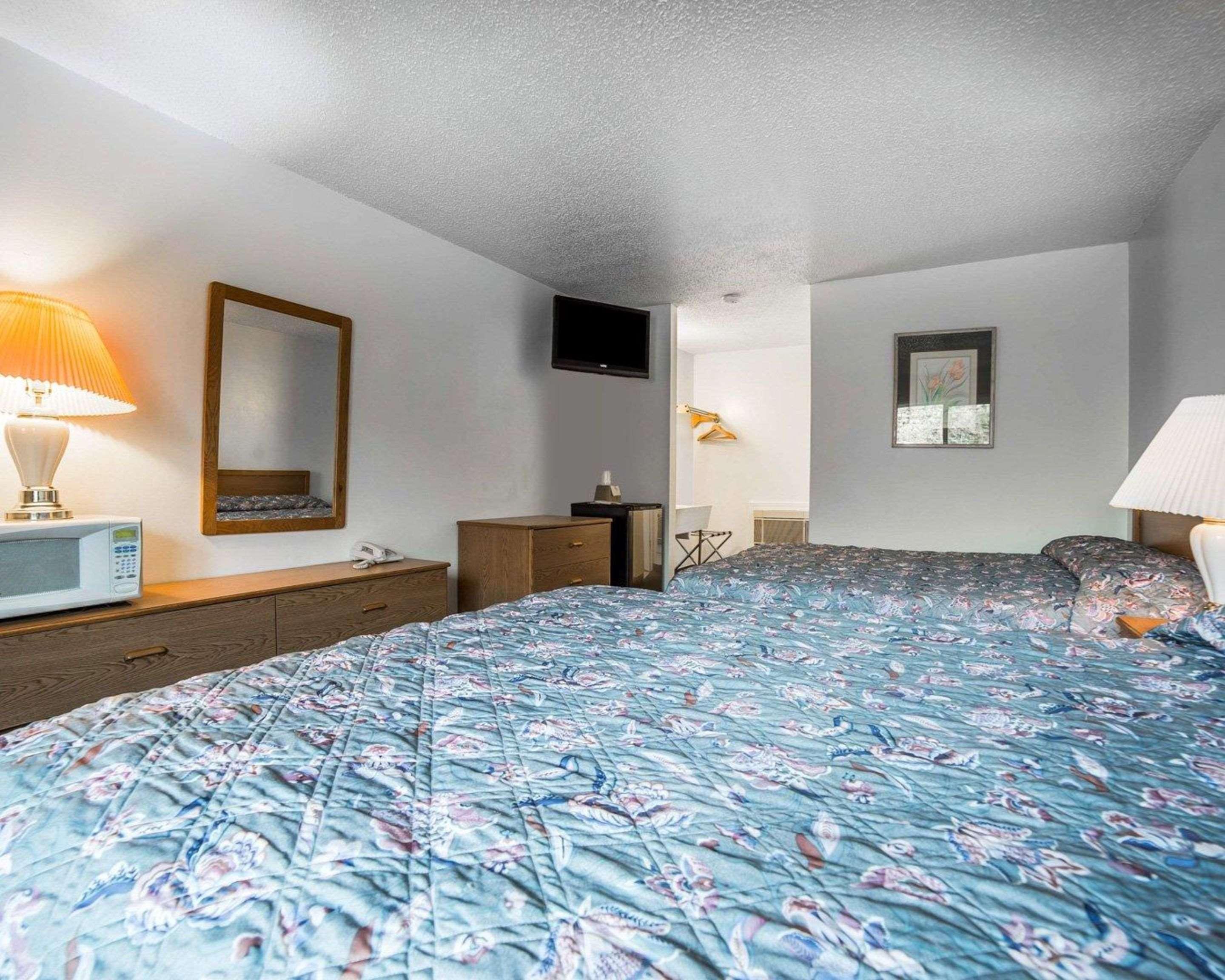 Rodeway Inn & Suites Arlington Exteriér fotografie
