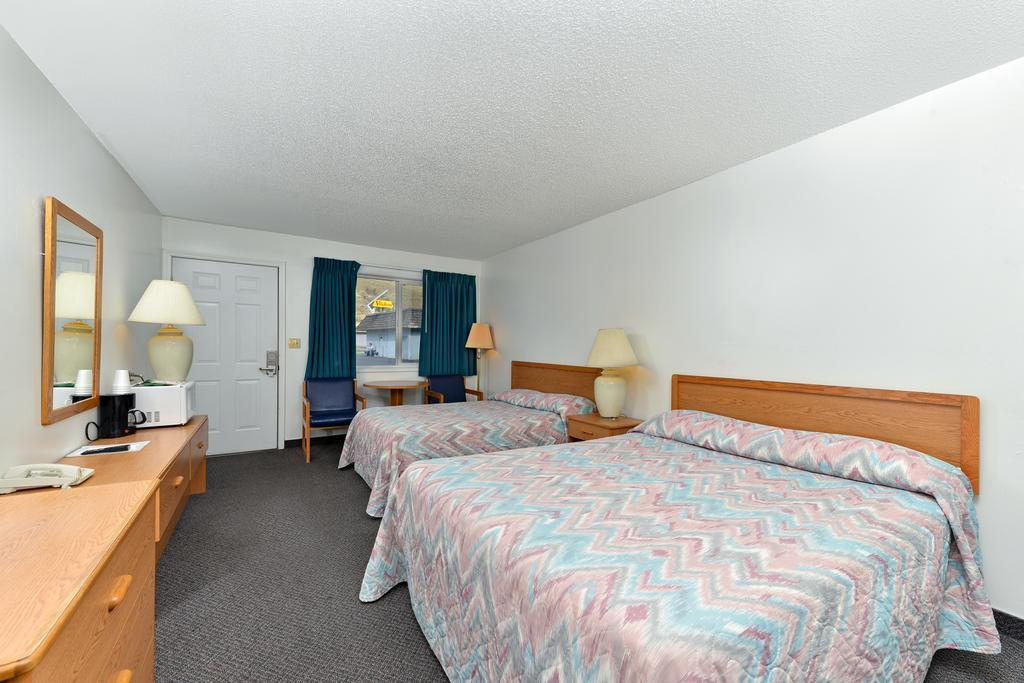 Rodeway Inn & Suites Arlington Exteriér fotografie