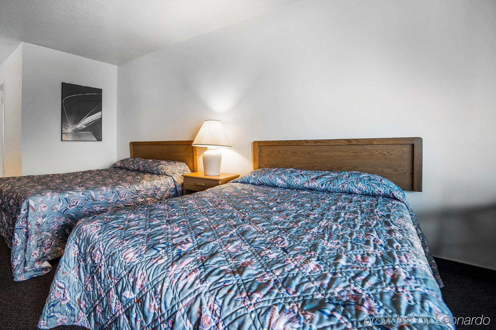 Rodeway Inn & Suites Arlington Exteriér fotografie